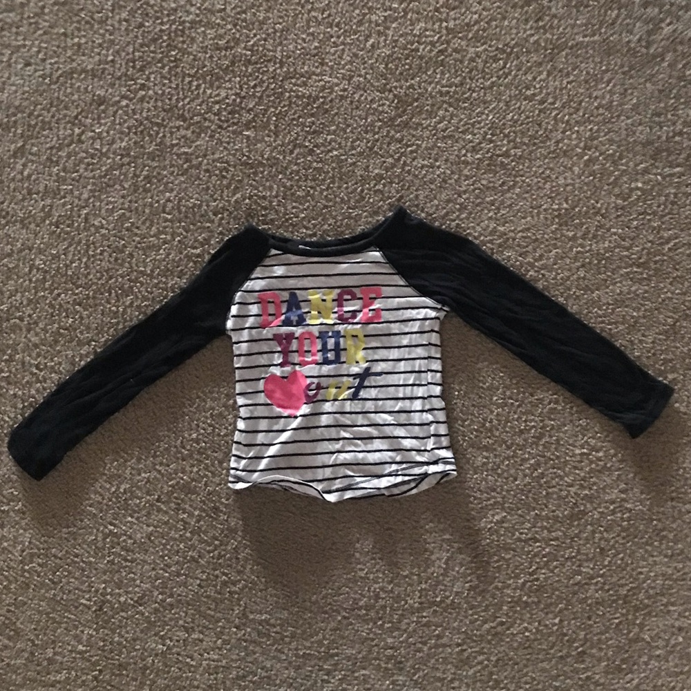 I’m selling a shirt that has soft fabric